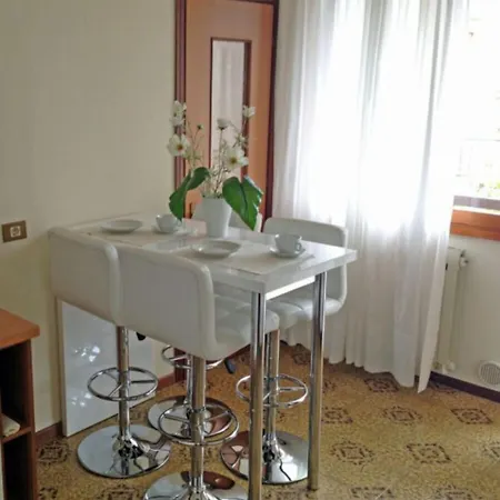 - Belvedere Allegra 101 - Am Gardasee Mieten *